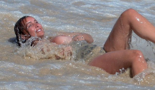 Louise Redknapp Boob Slip At The Beach The Nip Slip