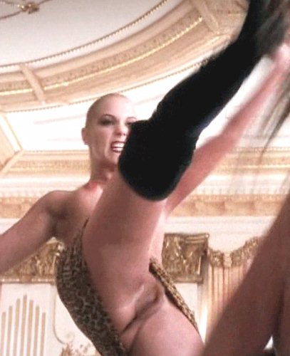 407px x 500px - Elizabeth Berkley Vagina from Showgirls - The Nip Slip
