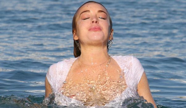Lindsy Lohan Nip Slip Upskirt - Lindsay Lohan Archives â€“ The Nip Slip - Celebrity Nudity