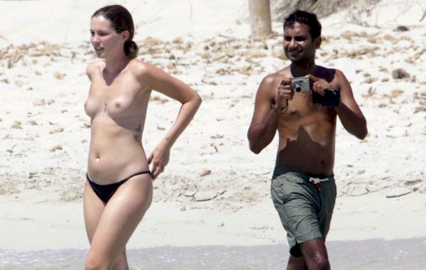 Lizzy Caplan Topless On Beach - Serena Skov Campbell Topless at the Beach! â€“ The Nip Slip ...