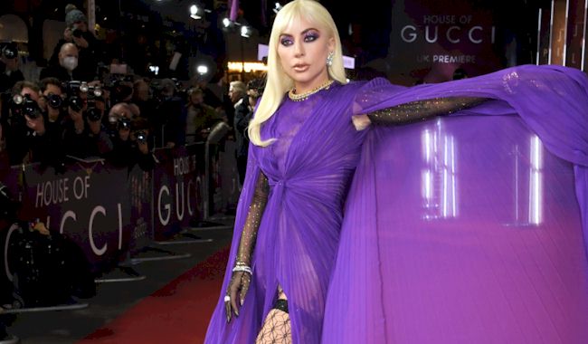 Lady Gaga Pussy Slip Lindsay Lohan - Lady Gaga - The Nip Slip