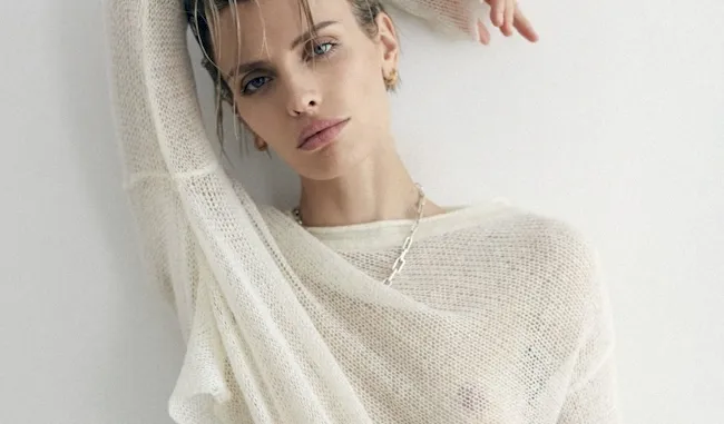 Wallis Day nude see through