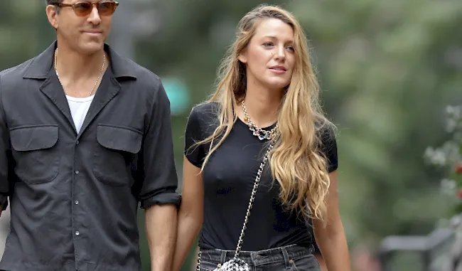 Blake Lively hard nipples