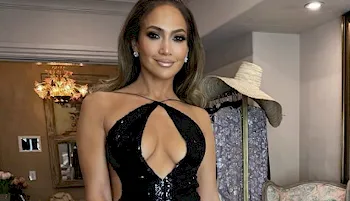 Jennifer Lopez cleavage in a glamour dress