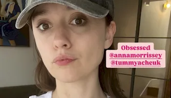 Aimee Lou Wood Braless Selfie!